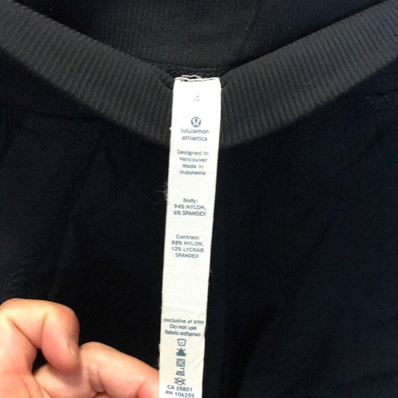 Lululemon pants - Picture 2 of 6